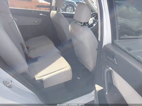 3VV0B7AX1JM113745 2018 VOLKSWAGEN TIGUAN - Image 8