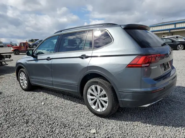 3VV0B7AX1JM120484 2018 VOLKSWAGEN TIGUAN - Image 2