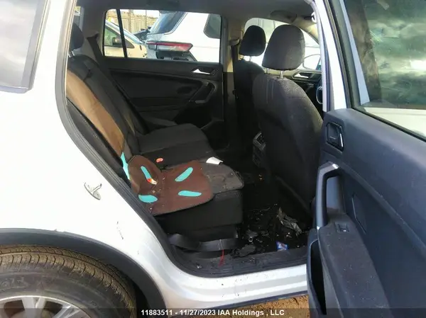 3VV0B7AX1JM143523 2018 VOLKSWAGEN TIGUAN - Image 8