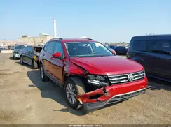 3VV0B7AX1JM157468 2018 VOLKSWAGEN TIGUAN