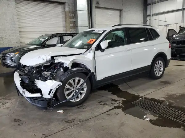 3VV0B7AX1KM020211 2019 VOLKSWAGEN TIGUAN - Image 1