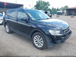 3VV0B7AX1KM040653 2019 VOLKSWAGEN TIGUAN