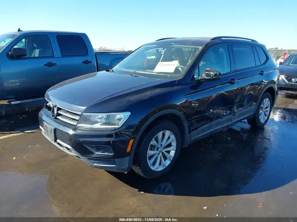 3VV0B7AX1KM042483 2019 VOLKSWAGEN TIGUAN - Image 2