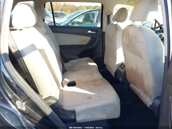 3VV0B7AX1KM042483 2019 VOLKSWAGEN TIGUAN - Image 8