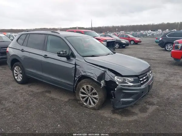3VV0B7AX1KM046808 2019 VOLKSWAGEN TIGUAN - Image 1