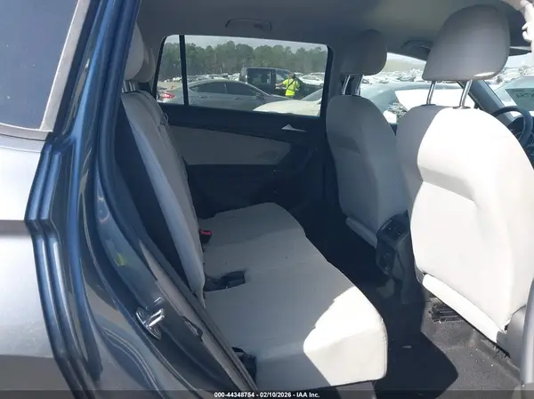 3VV0B7AX1LM024647 2020 VOLKSWAGEN TIGUAN - Image 8