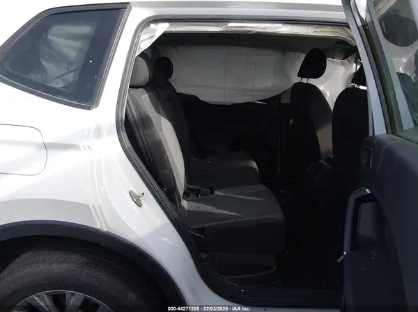 3VV0B7AX1LM056630 2020 VOLKSWAGEN TIGUAN - Image 8