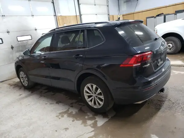 3VV0B7AX1LM113070 2020 VOLKSWAGEN TIGUAN - Image 2