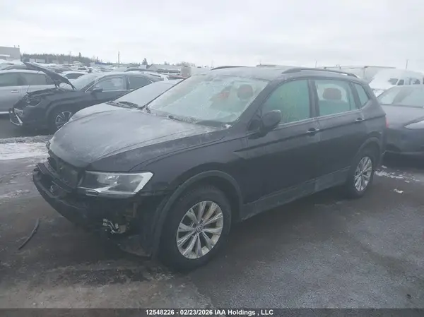3VV0B7AX1LM113621 2020 VOLKSWAGEN TIGUAN - Image 2