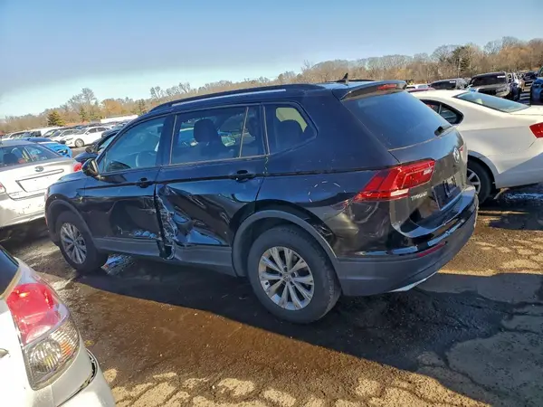 3VV0B7AX1LM140205 2020 VOLKSWAGEN TIGUAN - Image 2