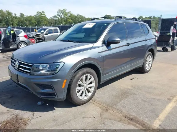 3VV0B7AX1LM150250 2020 VOLKSWAGEN TIGUAN - Image 2