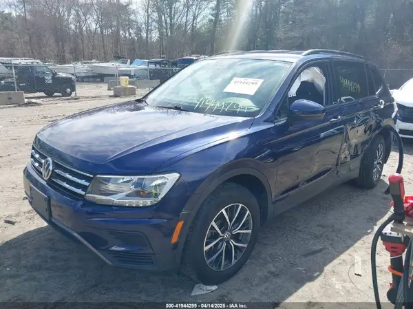 3VV0B7AX1MM151318 2021 VOLKSWAGEN TIGUAN - Image 2
