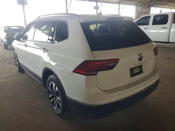 3VV0B7AX1NM122578 2022 VOLKSWAGEN TIGUAN - Image 2