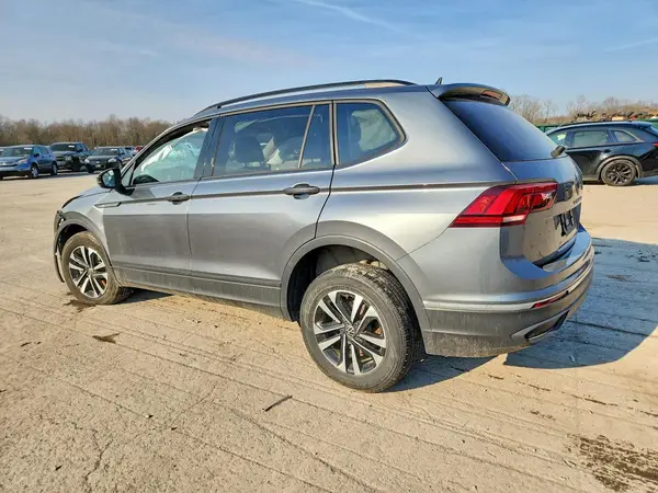 3VV0B7AX1NM136271 2022 VOLKSWAGEN TIGUAN - Image 2