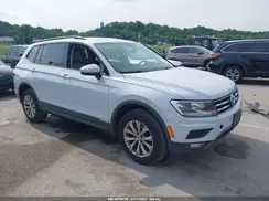3VV0B7AX2JM013833 2018 VOLKSWAGEN TIGUAN