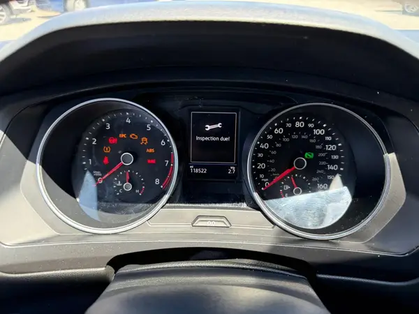 3VV0B7AX2JM014870 2018 VOLKSWAGEN TIGUAN - Image 8