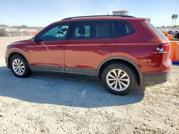 3VV0B7AX2JM019695 2018 VOLKSWAGEN TIGUAN - Image 2