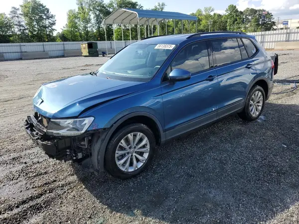3VV0B7AX2JM019924 2018 VOLKSWAGEN TIGUAN - Image 1