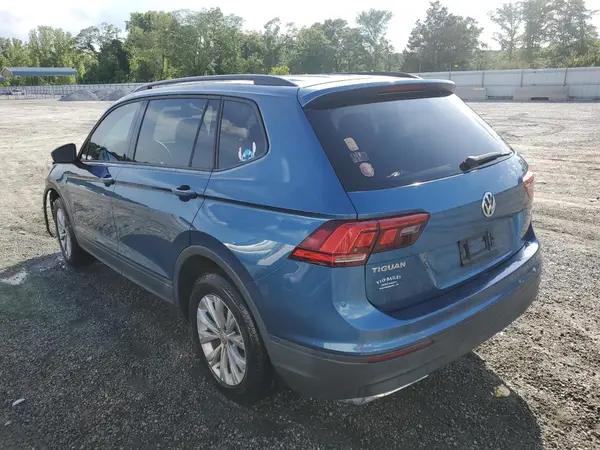 3VV0B7AX2JM019924 2018 VOLKSWAGEN TIGUAN - Image 2