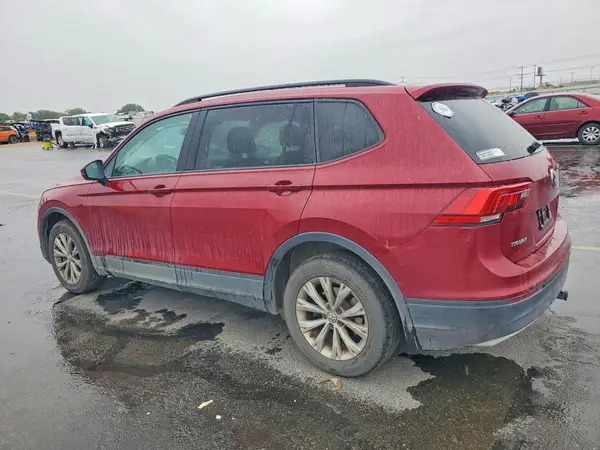 3VV0B7AX2JM025397 2018 VOLKSWAGEN TIGUAN - Image 2