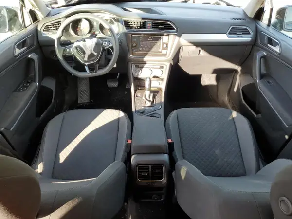 3VV0B7AX2JM054107 2018 VOLKSWAGEN TIGUAN - Image 8