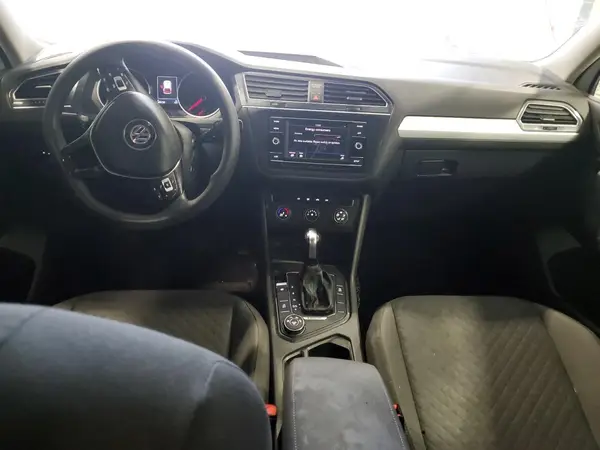 3VV0B7AX2JM065883 2018 VOLKSWAGEN TIGUAN - Image 8