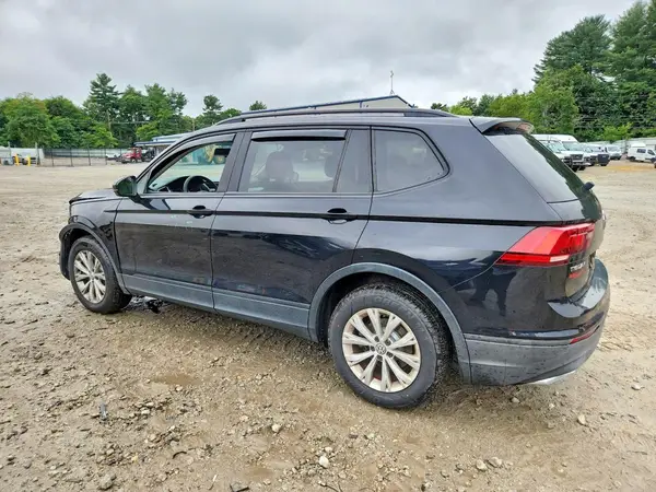 3VV0B7AX2JM078326 2018 VOLKSWAGEN TIGUAN - Image 2