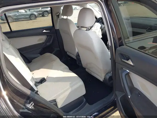3VV0B7AX2JM091089 2018 VOLKSWAGEN TIGUAN - Image 8