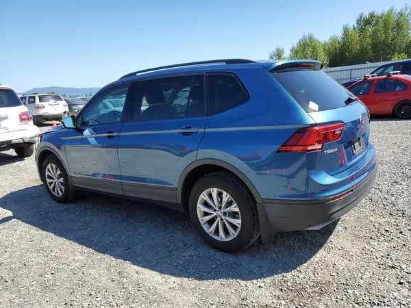 3VV0B7AX2JM091495 2018 VOLKSWAGEN TIGUAN - Image 2