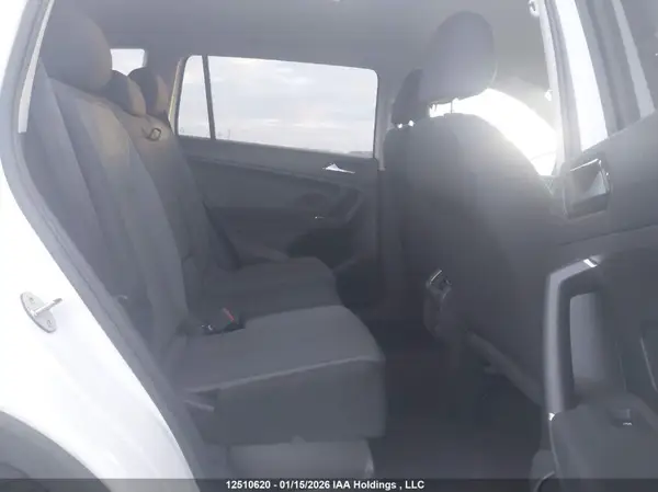 3VV0B7AX2JM156779 2018 VOLKSWAGEN TIGUAN - Image 8
