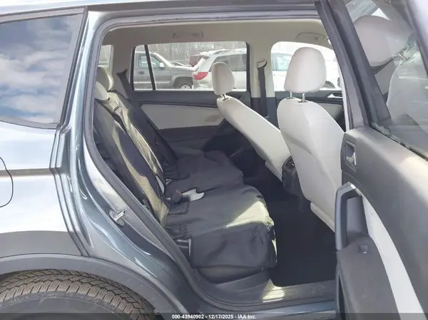 3VV0B7AX2KM017818 2019 VOLKSWAGEN TIGUAN - Image 8