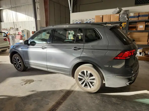 3VV0B7AX2NM017001 2022 VOLKSWAGEN TIGUAN - Image 2