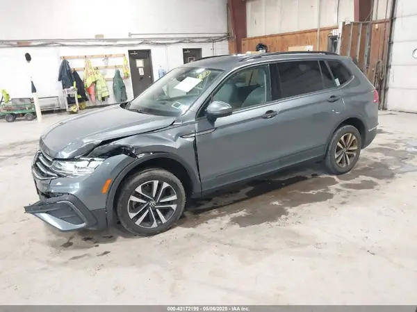 3VV0B7AX2NM042934 2022 VOLKSWAGEN TIGUAN - Image 2