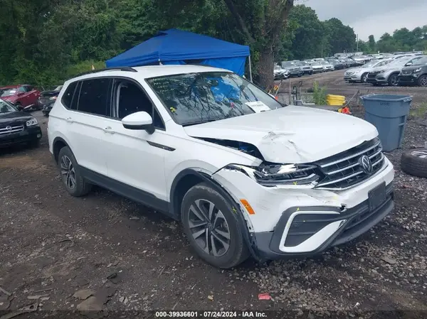 3VV0B7AX2NM080597 2022 VOLKSWAGEN TIGUAN - Image 1