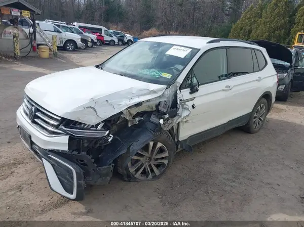 3VV0B7AX2NM097402 2022 VOLKSWAGEN TIGUAN - Image 2