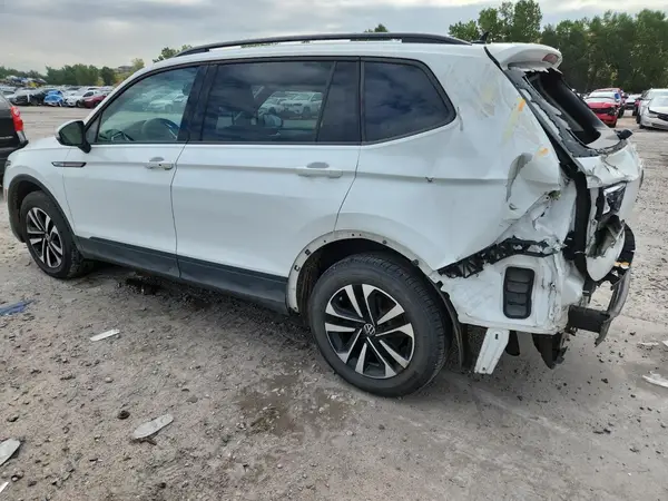 3VV0B7AX2NM123058 2022 VOLKSWAGEN TIGUAN - Image 2