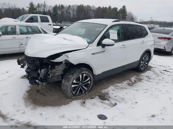 3VV0B7AX2NM125909 2022 VOLKSWAGEN TIGUAN - Image 2