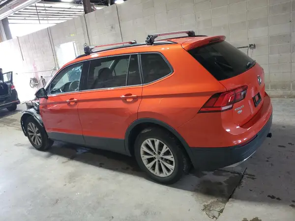 3VV0B7AX3JM014800 2018 VOLKSWAGEN TIGUAN - Image 2