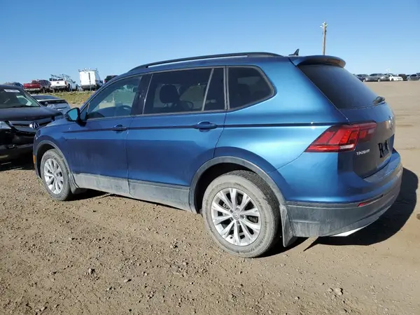 3VV0B7AX3JM018748 2018 VOLKSWAGEN TIGUAN - Image 2