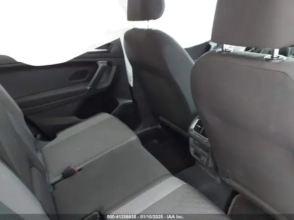 3VV0B7AX3JM050390 2018 VOLKSWAGEN TIGUAN - Image 8