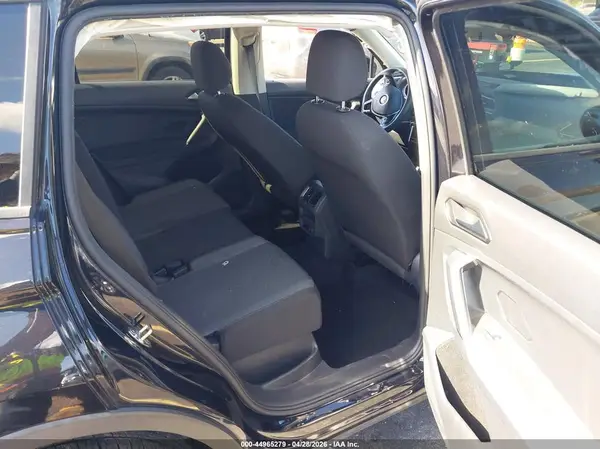 3VV0B7AX3JM077038 2018 VOLKSWAGEN TIGUAN - Image 8