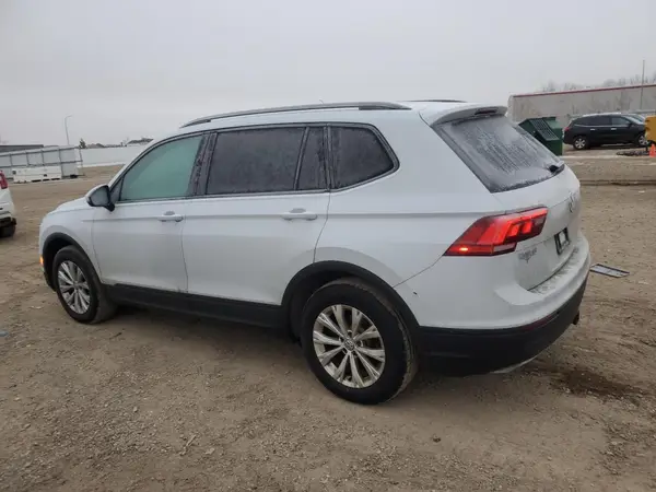 3VV0B7AX3JM080876 2018 VOLKSWAGEN TIGUAN - Image 2