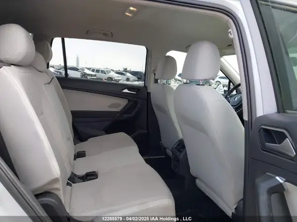 3VV0B7AX3JM081333 2018 VOLKSWAGEN TIGUAN - Image 8