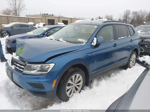 3VV0B7AX3JM091554 2018 VOLKSWAGEN TIGUAN - Image 2