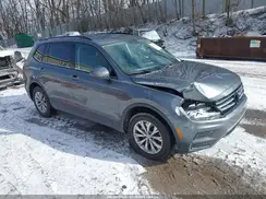 3VV0B7AX3JM094230 2018 VOLKSWAGEN TIGUAN