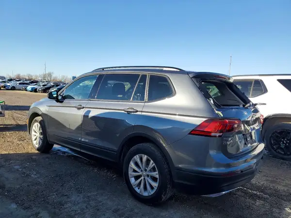 3VV0B7AX3JM117800 2018 VOLKSWAGEN TIGUAN - Image 2