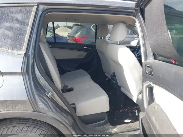 3VV0B7AX3JM123645 2018 VOLKSWAGEN TIGUAN - Image 8