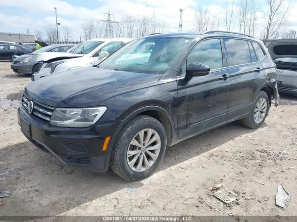 3VV0B7AX3KM100304 2019 VOLKSWAGEN TIGUAN - Image 2