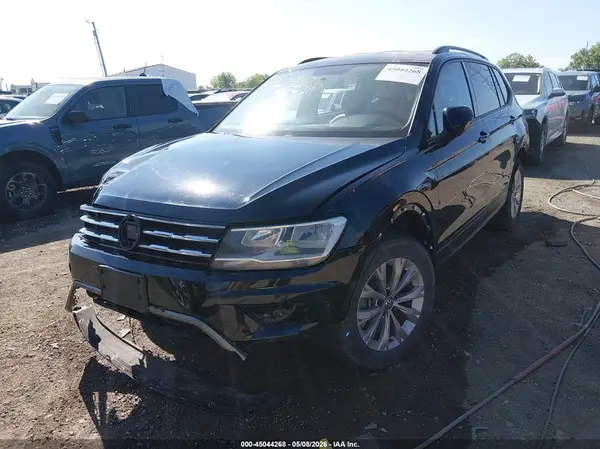 3VV0B7AX3KM111318 2019 VOLKSWAGEN TIGUAN - Image 2