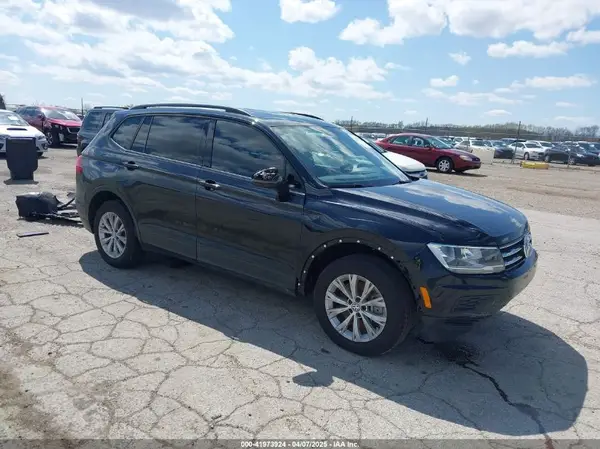 3VV0B7AX3KM119645 2019 VOLKSWAGEN TIGUAN - Image 1